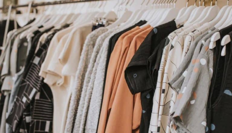Learn How To Get Into The Fashion Industry With 2022‘s Top 11+ Best Online Fashion Design Courses