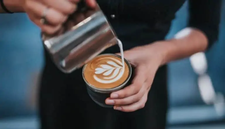 17 Barista Interview Questions + Answers! [Free Guide]