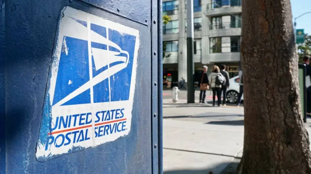 What is the USPS policy on unsafe work conditions?