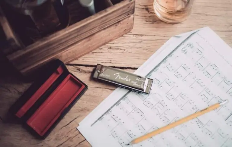 Learn Music People Love With The 10 Best Online Harmonica Lessons & Classes